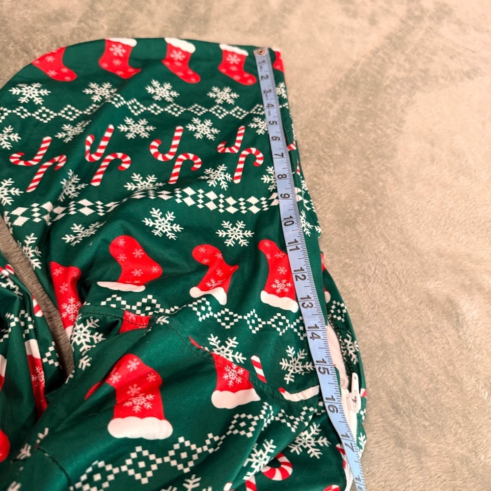 Ekouaer Women’s Green Holiday Hooded One-Piece Pajama Romper with Stocking Print - Picture 9 of 9